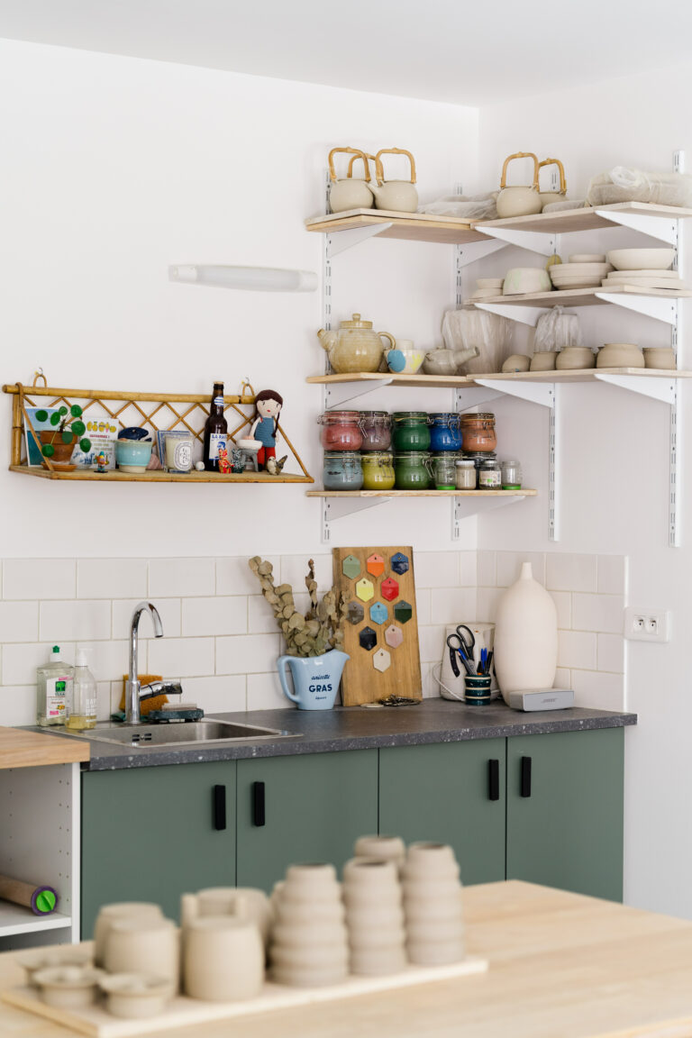 Table de modelage et décors